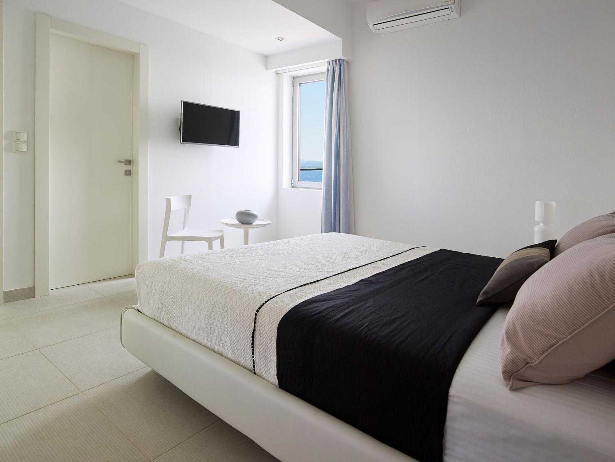 Beachfront Villa In Crete - Epavli Luxury Villa Agia Pelagia  Ngoại thất bức ảnh